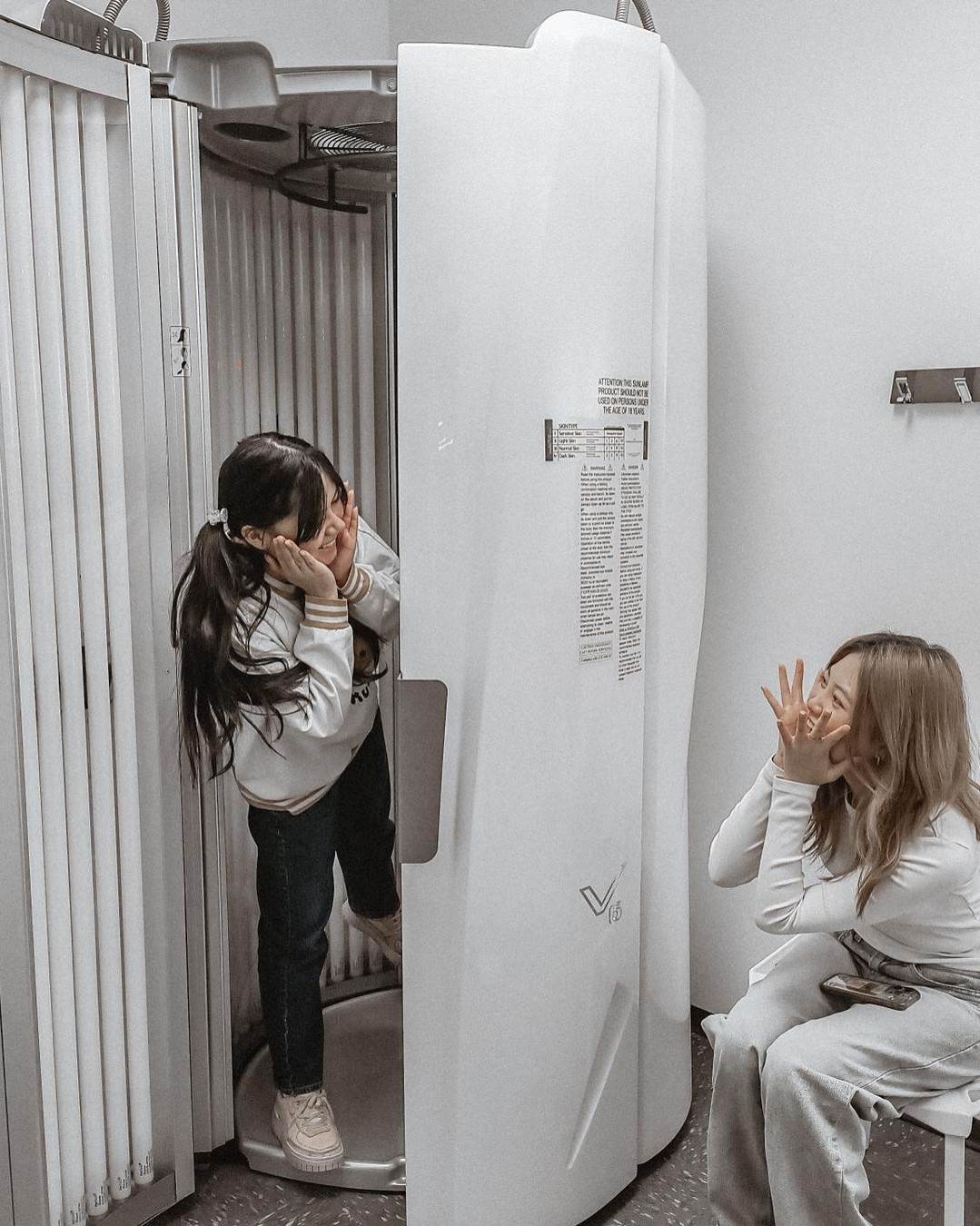 \u2600\ufe0f Summer's coming\u2026 is your glow ready? \u2728\n\nThe Link has everything you need to prep for those sunny days, our tanning booth, sauna, and all the cozy spots to relax after. Best part? It's all free for our residents \ud83c\udfd6\ufe0f\ud83d\udc9b\n\nGet that summer body (and glow) on point without leaving home, because at The Link, we've got your sunny vibes covered all year long \ud83c\udf1e\ud83d\udec1