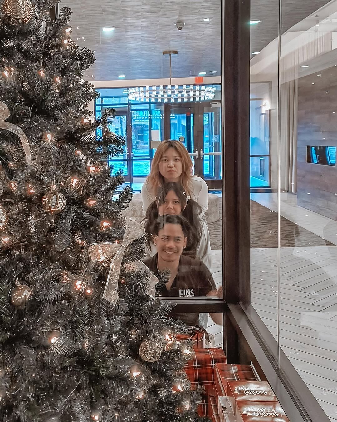 Happy Holiday Eve to our amazing residents \u2728\nThank you for choosing to call this place home. We hope the season brings warmth to your space, joy to your days, and a reminder of how special it is to share a community like this, today and beyond \ud83e\udd0d We're so thankful for each of you who make this community feel like home \ud83c\udfe1