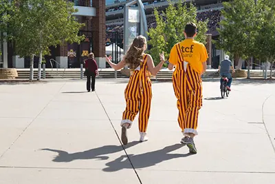 Students walking on UMN campus