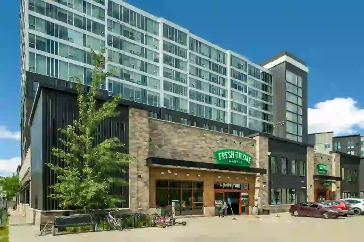 Fresh Thyme Market and Liquor store on your first floor!